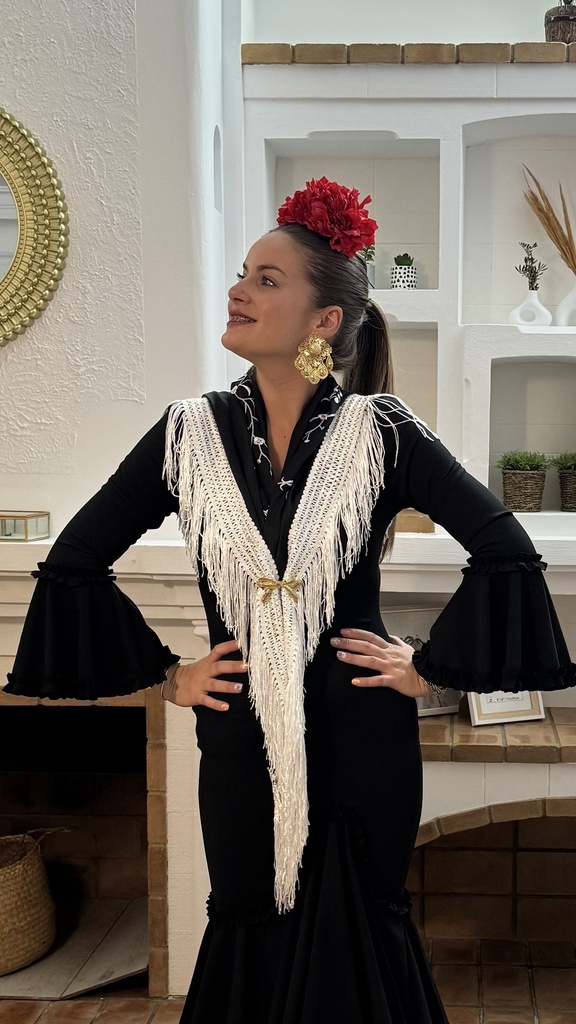 Vestido de flamenca Media noche en Sevilla